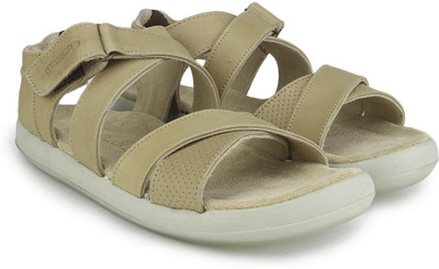 

Woodland Men BEIGE Casual