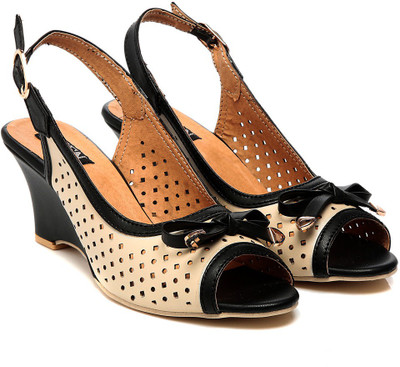 

TEN Women Black Heels