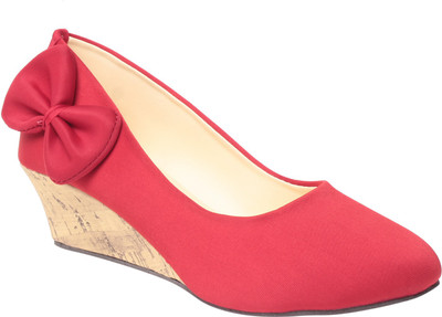

MSC Women Red Wedges