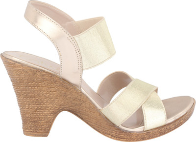 

Catwalk Women GOLD Wedges