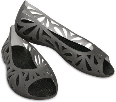 

Crocs Bellies For Women(Black), 16287-060