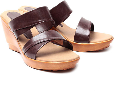 

Nell Women Brown Wedges