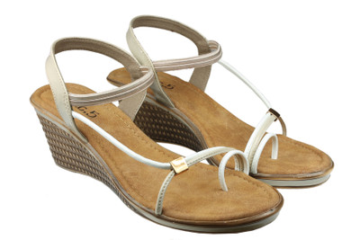 

Inc.5 Women BEIGE Wedges