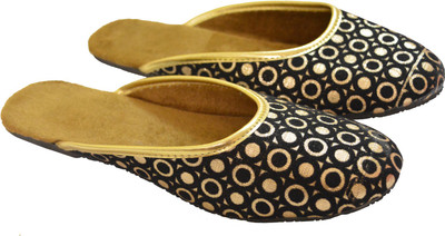 

Myra Women Black Flats