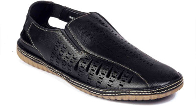 

Levanse Men Black Sandals