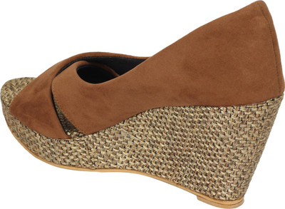 

Jade Women Brown Wedges