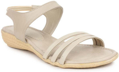 

Lily Women Beige Flats