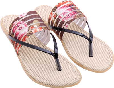 

Royal Collection Women Beige Flats