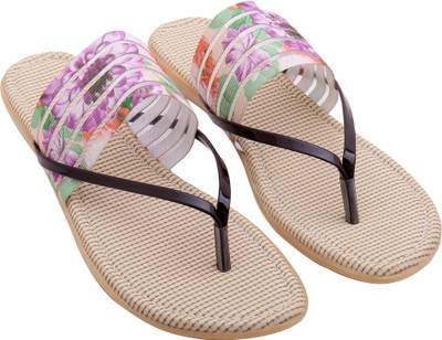 

Royal Collection Women Beige Flats