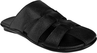 

Shoe Bazar Men Black Clogs