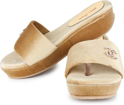 

Star Style Women Gold Wedges