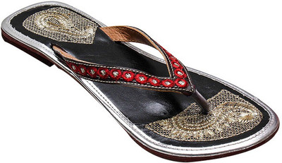 

Port Women Black Flats