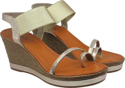 

Inc.5 Women GOLD Wedges