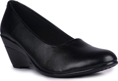 

DJH Women Black Wedges