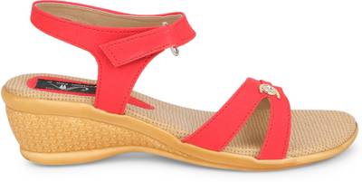 Jayn Martin Women Soothing Beige::Elegant Red Heels