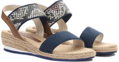 

Lavie Women Blue Flats