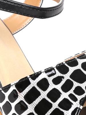 Dressberry Women Black Heels