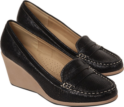

Ilo Women Black Wedges