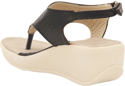 

Rare Women Black Wedges