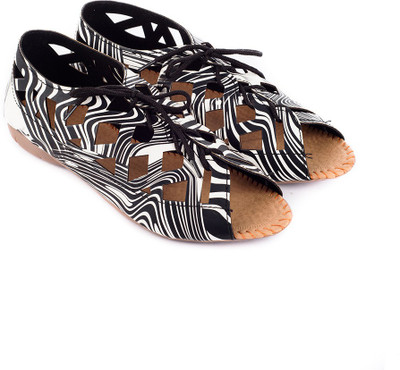 

Myra Women Zebra Flats