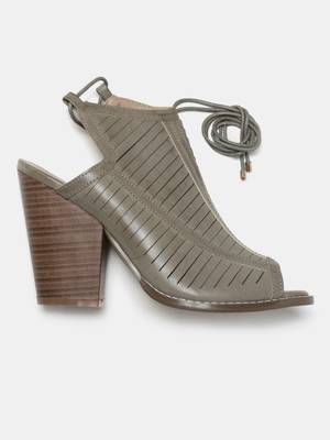 Roadster Women Grey Heels