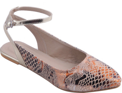 

Adorn Women Golden Flats