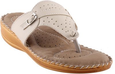 

Metrogue Women Brown Flats