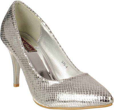 

Flat n Heels Women Silver Heels