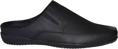 Strive Men Black Sandals