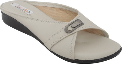 

Zachho Women Cream Flats