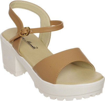 

Bruno Manetti Women Beige Heels