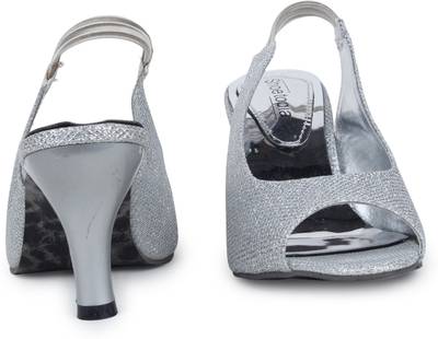 Shoetopia Women White Heels