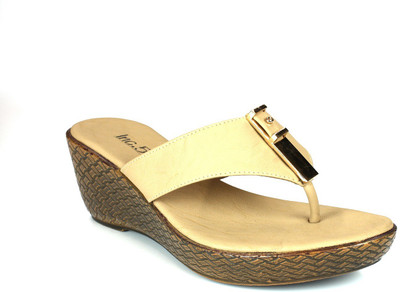 

Inc.5 Women BEIGE Wedges