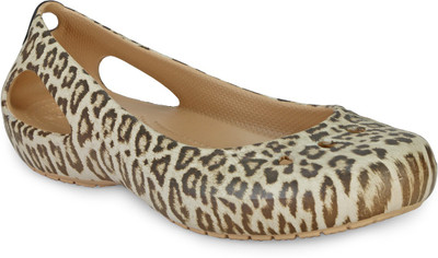 

Crocs Women Brown Flats