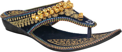 

Footrendz Women Gold Flats