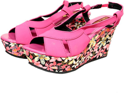 

Port Women Pink Wedges