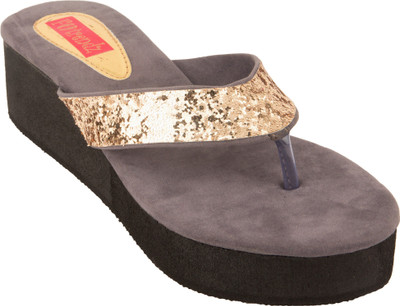 Footrendz Women Grey Wedges