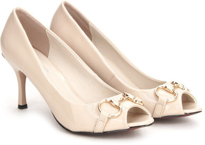 

Carlton London Women NUDE Heels