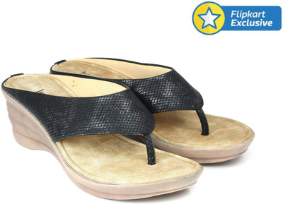 

Inc.5 Women BLACK Wedges