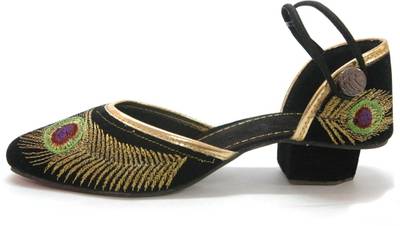 Hepburnette Women Black Heels