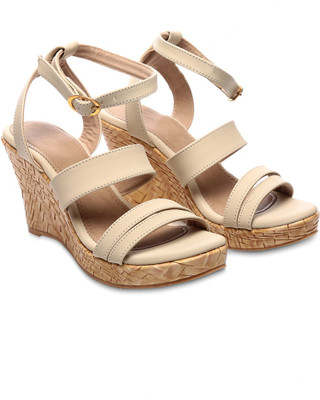 

Nell Women Beige Wedges