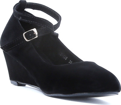 

Shuberry Women Black Wedges