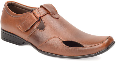 

Bruno Manetti Men Tan Casual
