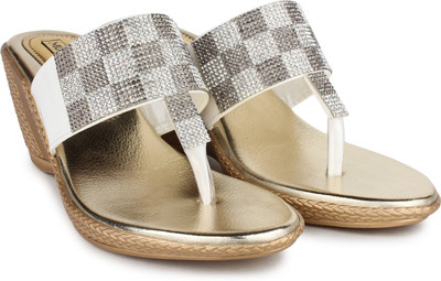 

Moonwalk Women Sliver Wedges