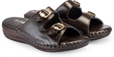 

Nell Women Brown Flats