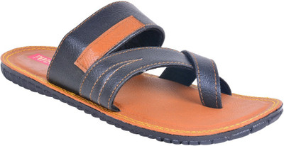 

Footrendz Men Black Flats