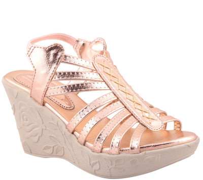 

MSC Women Gold Wedges