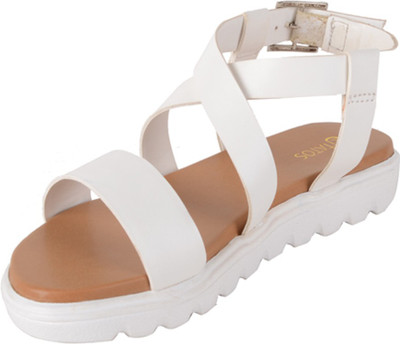 

Estatos Women White Flats
