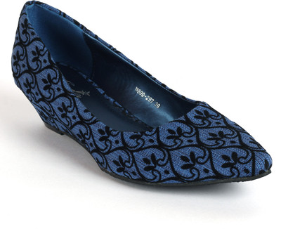 

Jade Women Blue Wedges