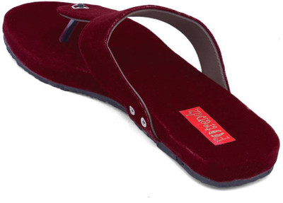 

Footrendz Women Maroon Flats